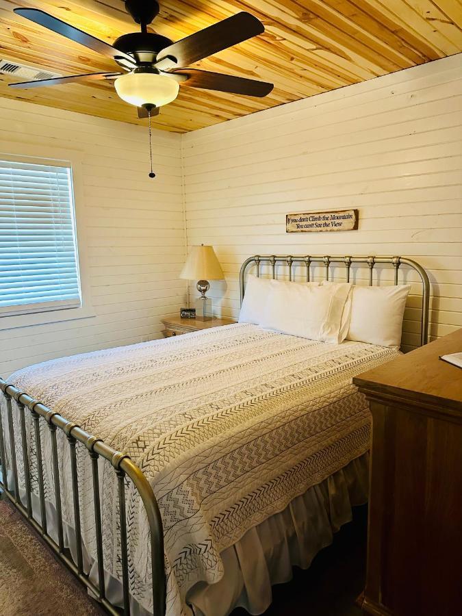 Knotty Squirrel Cabins Маунтин-Вью Экстерьер фото