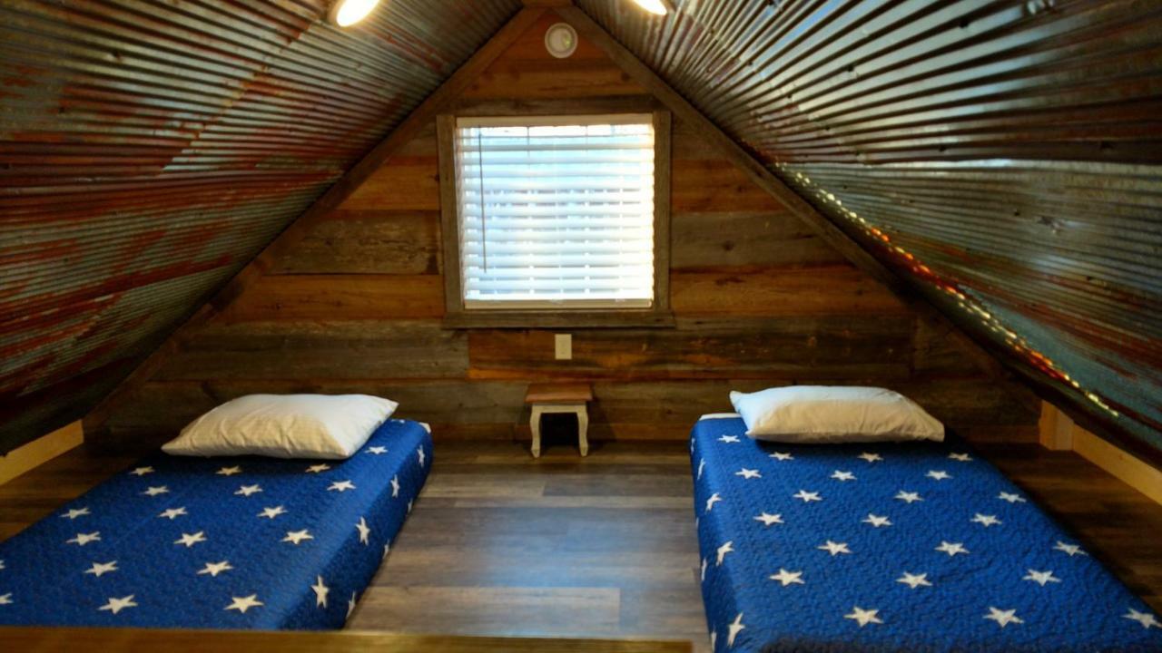 Knotty Squirrel Cabins Маунтин-Вью Экстерьер фото